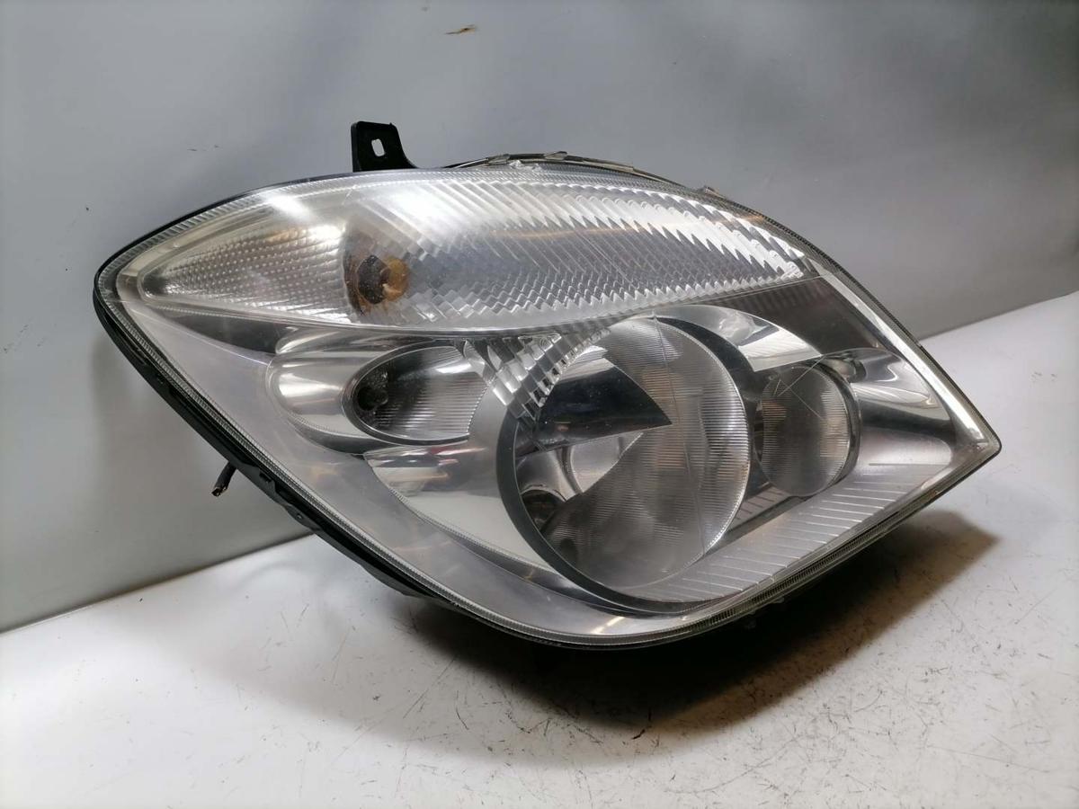 Mercedes Sprinter 906 original Scheinwerfer vorn rechts Halogen Bj.2010